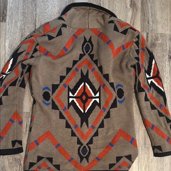 Geometric Patterned Cardigan - Picture 2 of 3